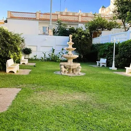 Mercedes - Playa توريمولينوس